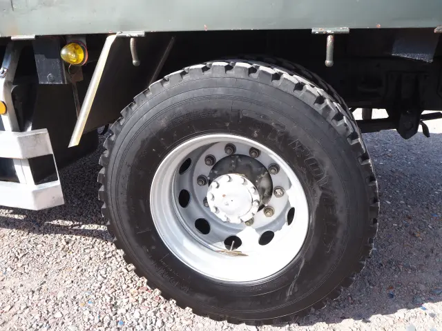 いすゞ フォワード LKG-FVR34U2(2WD)の写真27