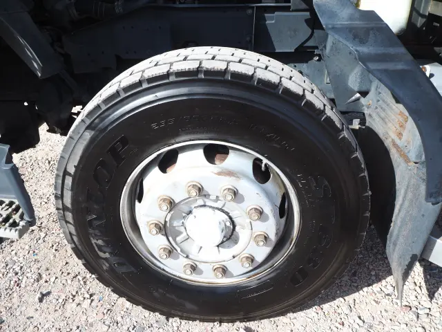 いすゞ フォワード LKG-FVR34U2(2WD)の写真34