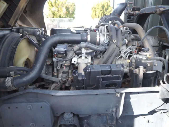 いすゞ フォワード LKG-FVR34U2(2WD)の写真35