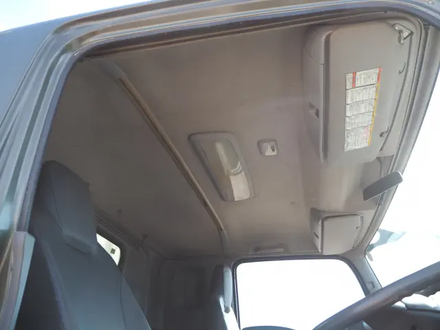 いすゞ フォワード LKG-FVR34U2(2WD)の写真42