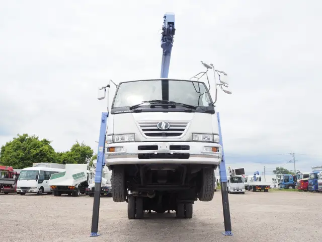 UD コンドル PK-PK36A(2WD)の写真8