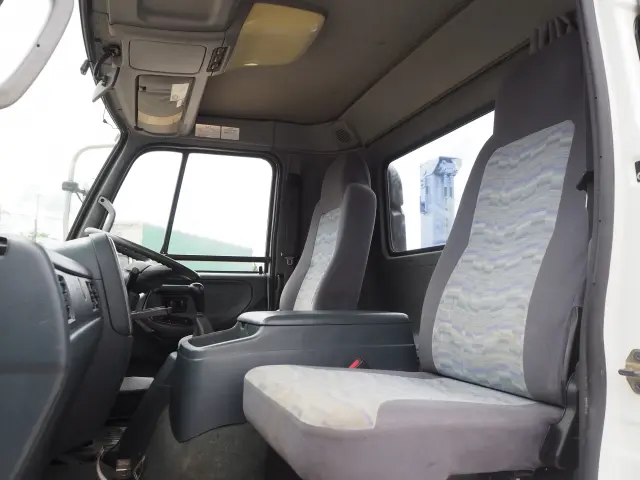 UD コンドル PK-PK36A(2WD)の写真39