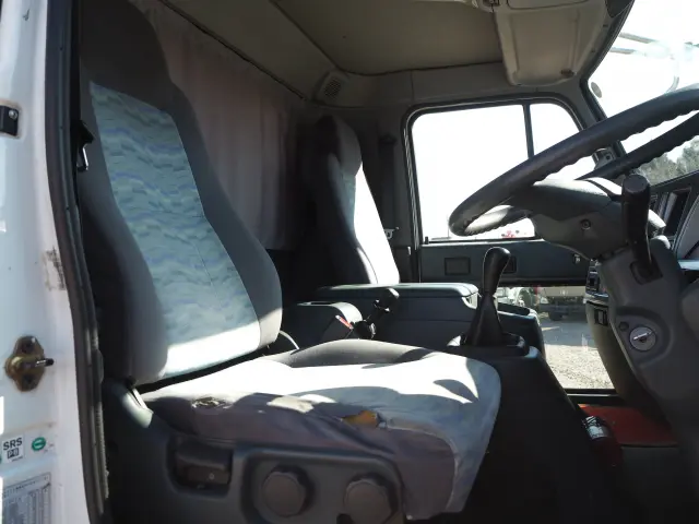 ＵＤ コンドル PK-PK36A(2WD)の写真45