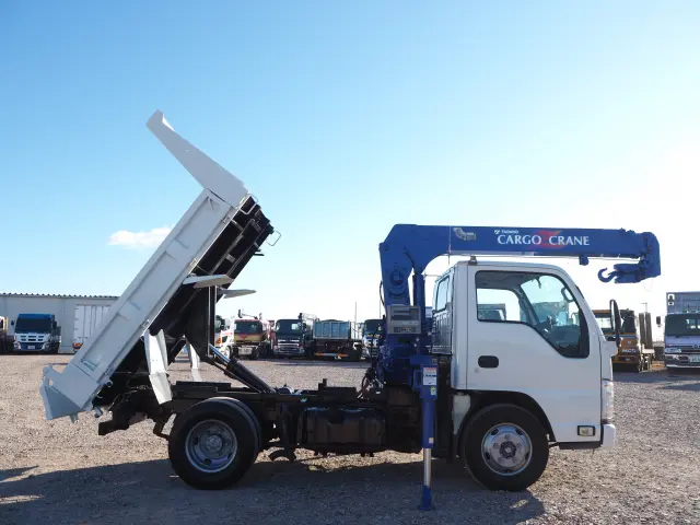 いすゞ エルフ TKG-NKR85AN(2WD)の写真6