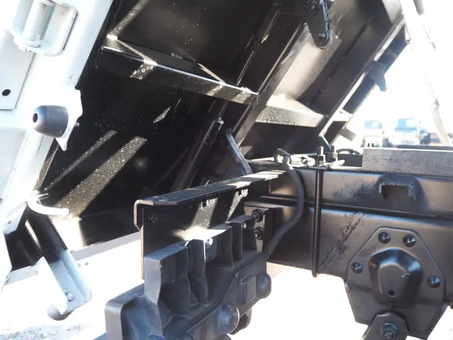 いすゞ エルフ TKG-NKR85AN(2WD)の写真33