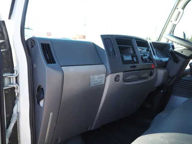 いすゞ エルフ TKG-NKR85AN(2WD)の写真44