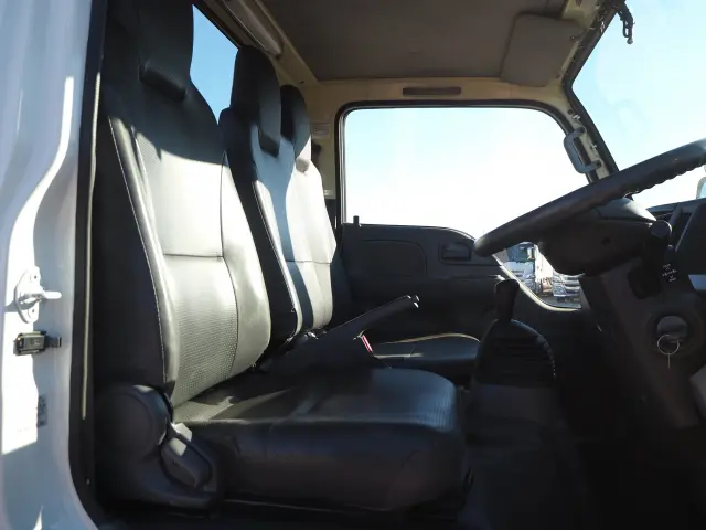 いすゞ エルフ TKG-NKR85AN(2WD)の写真47