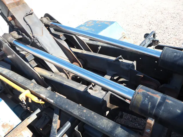 いすゞ フォワード PDG-FTR34S2(2WD)の写真10