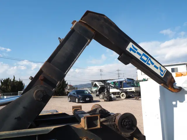 いすゞ フォワード PDG-FTR34S2(2WD)の写真17