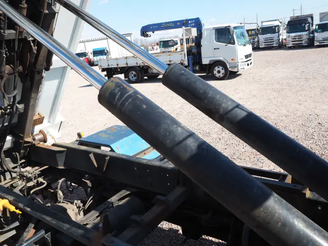 いすゞ フォワード PDG-FTR34S2(2WD)の写真24