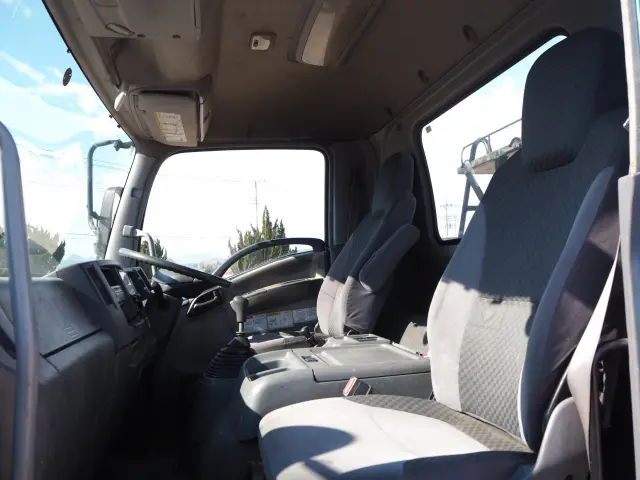 いすゞ フォワード PDG-FTR34S2(2WD)の写真45