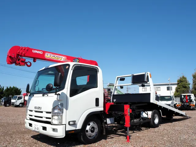 いすゞ エルフ BDG-NPR85AN(2WD)の写真1
