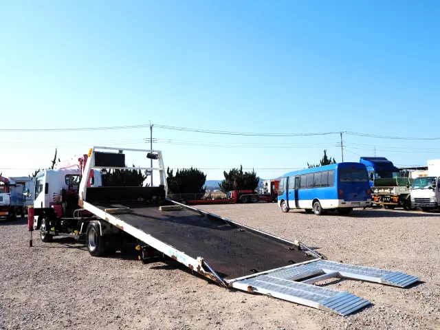 いすゞ エルフ BDG-NPR85AN(2WD)の写真3