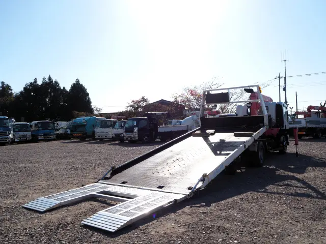 いすゞ エルフ BDG-NPR85AN(2WD)の写真5