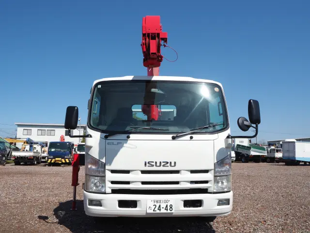 いすゞ エルフ BDG-NPR85AN(2WD)の写真8