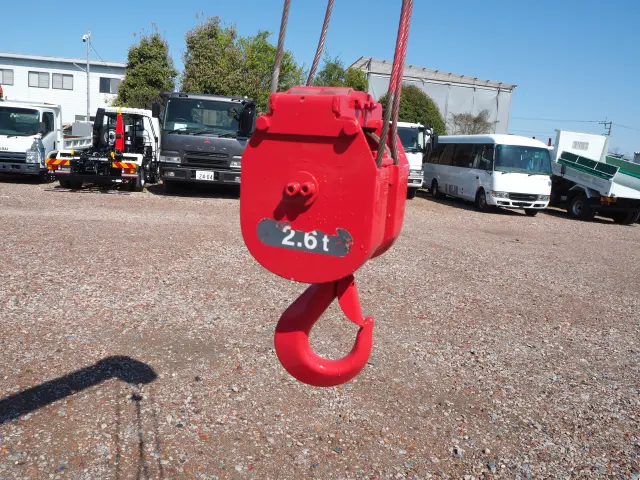 いすゞ エルフ BDG-NPR85AN(2WD)の写真15