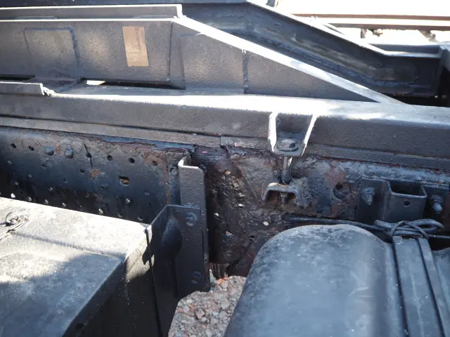 いすゞ エルフ BDG-NPR85AN(2WD)の写真20