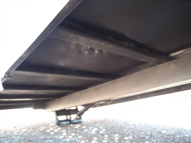 いすゞ エルフ BDG-NPR85AN(2WD)の写真29