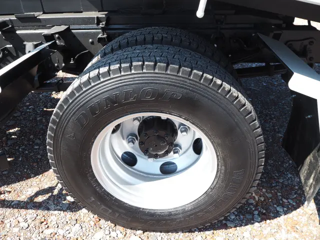 いすゞ エルフ BDG-NPR85AN(2WD)の写真34