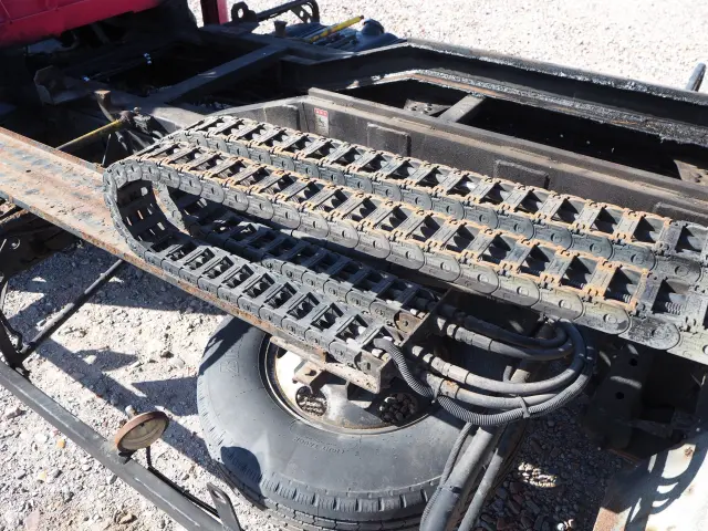 いすゞ エルフ BDG-NPR85AN(2WD)の写真35