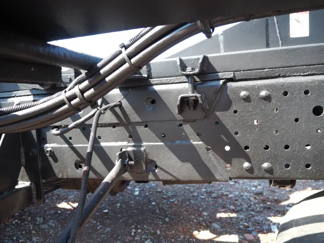 いすゞ エルフ BDG-NPR85AN(2WD)の写真37