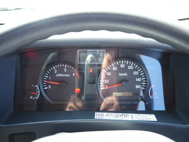 いすゞ エルフ BDG-NPR85AN(2WD)の写真50