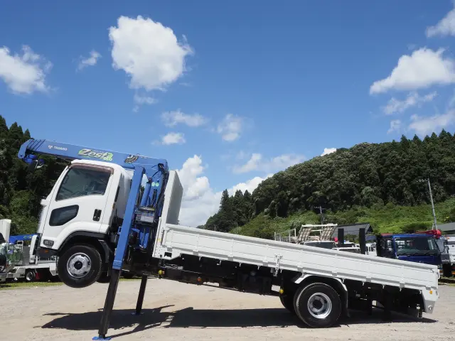 いすゞ フォワード TKG-FRR90S2(2WD)の写真2
