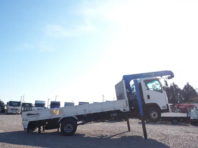 いすゞ フォワード TKG-FRR90S2(2WD)の写真7