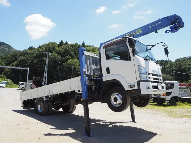 いすゞ フォワード TKG-FRR90S2(2WD)の写真8