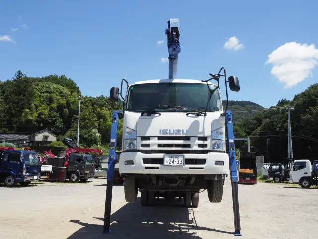 いすゞ フォワード TKG-FRR90S2(2WD)の写真9