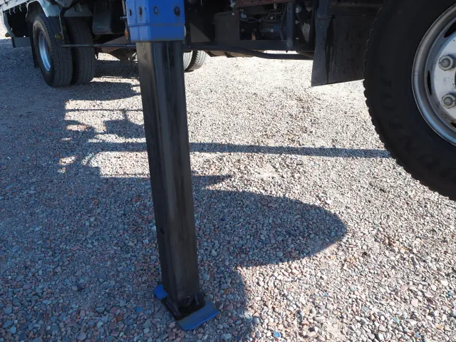 いすゞ フォワード TKG-FRR90S2(2WD)の写真14