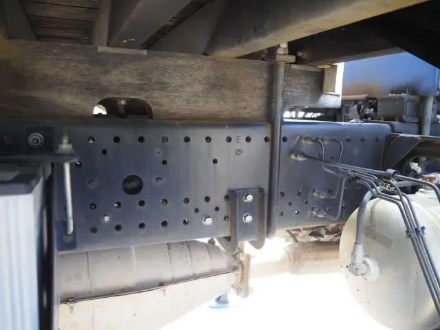 いすゞ フォワード TKG-FRR90S2(2WD)の写真15