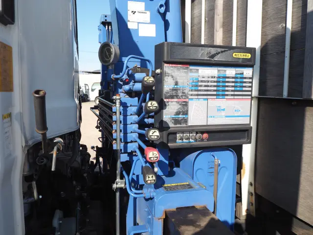 いすゞ フォワード TKG-FRR90S2(2WD)の写真24