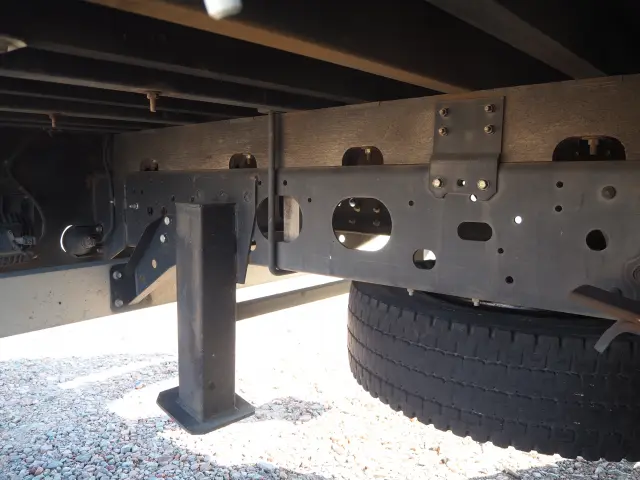 いすゞ フォワード TKG-FRR90S2(2WD)の写真35