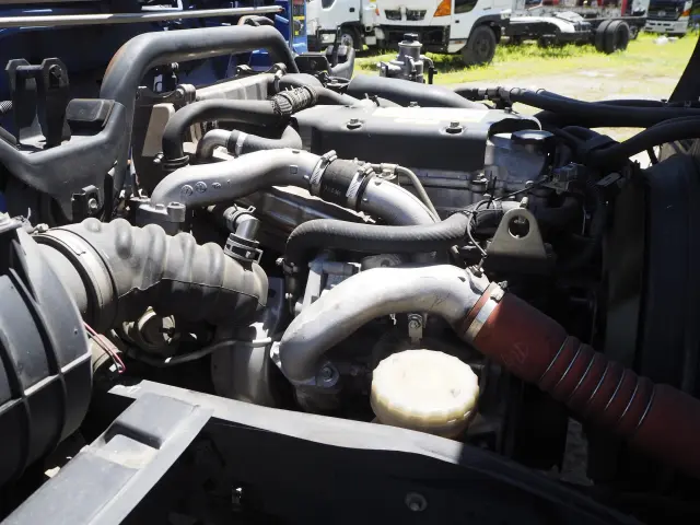 いすゞ フォワード TKG-FRR90S2(2WD)の写真40