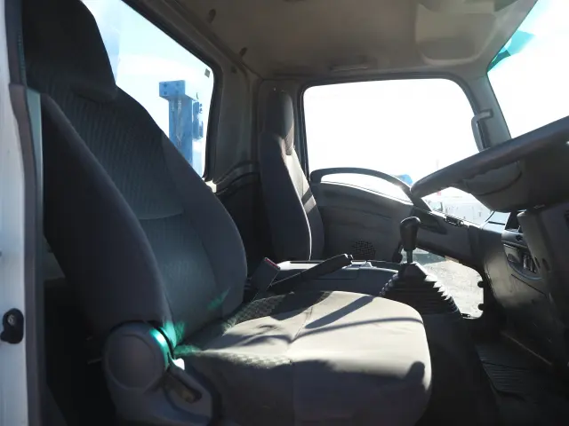 いすゞ フォワード TKG-FRR90S2(2WD)の写真47