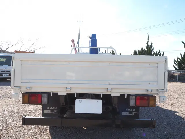 いすゞ エルフ TPG-NKR85AR(2WD)の写真4