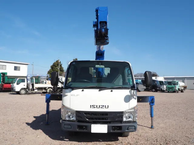 いすゞ エルフ TPG-NKR85AR(2WD)の写真8