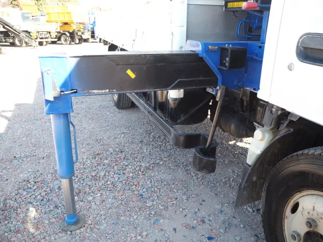 いすゞ エルフ TPG-NKR85AR(2WD)の写真9