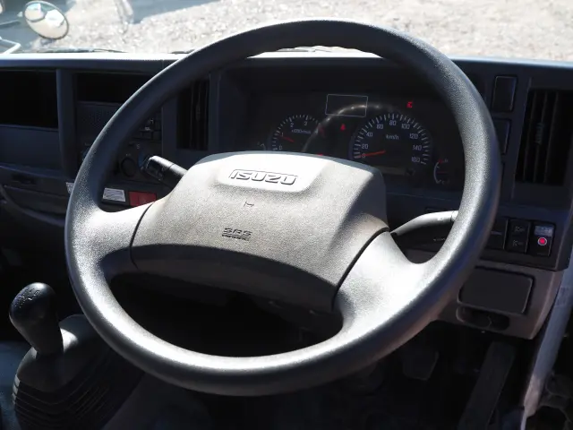 いすゞ エルフ TPG-NKR85AR(2WD)の写真46