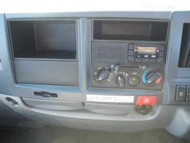 いすゞ エルフ TPG-NKR85AR(2WD)の写真47