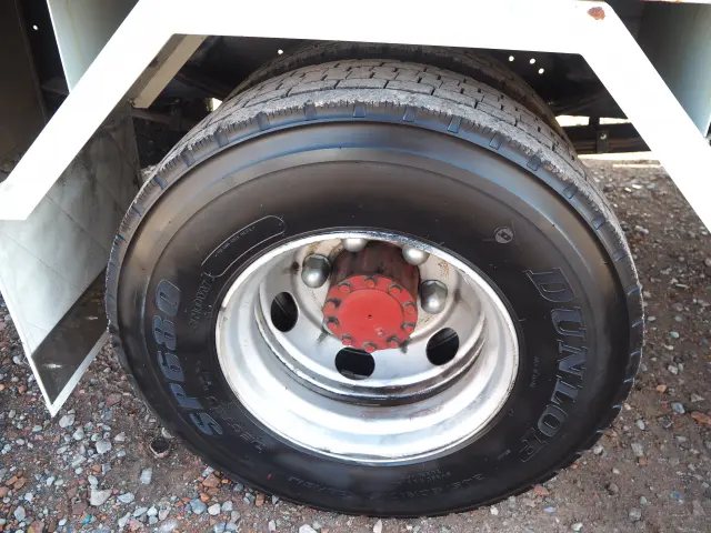 いすゞ フォワード PKG-FSR90S2(2WD)の写真27