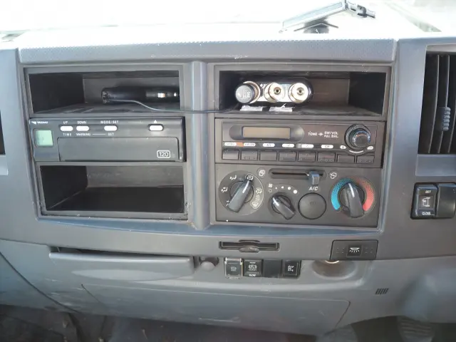 いすゞ フォワード PKG-FSR90S2(2WD)の写真42