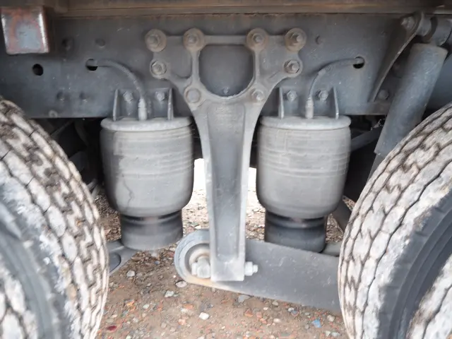 ＵＤ クオン QKG-CG5ZA(8x4)の写真28