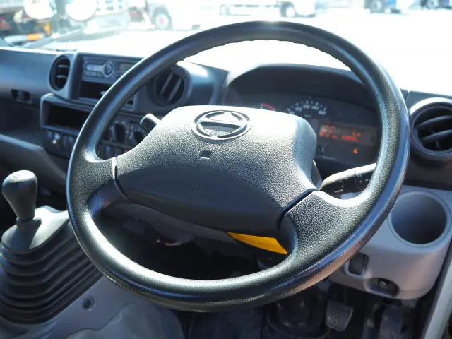 日野 デュトロ TKG-XZU695M(4WD)の写真46