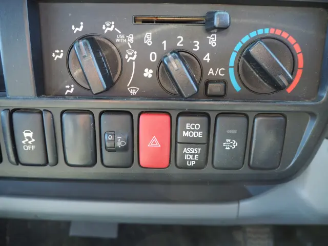 日野 デュトロ TKG-XZU695M(4WD)の写真48