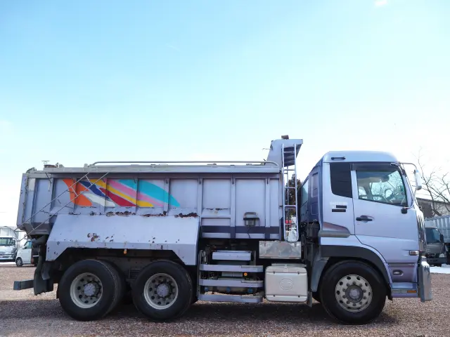 ＵＤ クオン QKG-CW5XL(6x4)の写真6