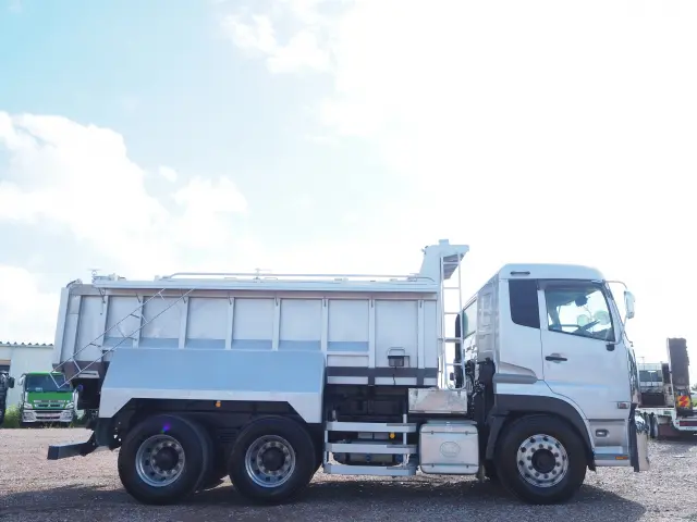 UD クオン QKG-CW5XL(6x4)の写真7