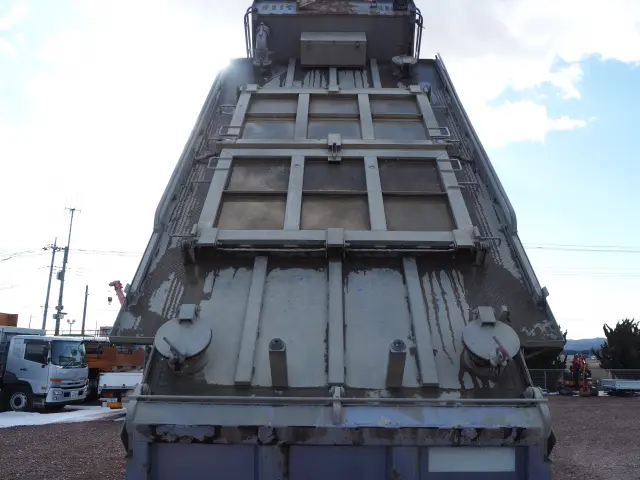 ＵＤ クオン QKG-CW5XL(6x4)の写真9