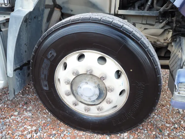 ＵＤ クオン QKG-CW5XL(6x4)の写真12